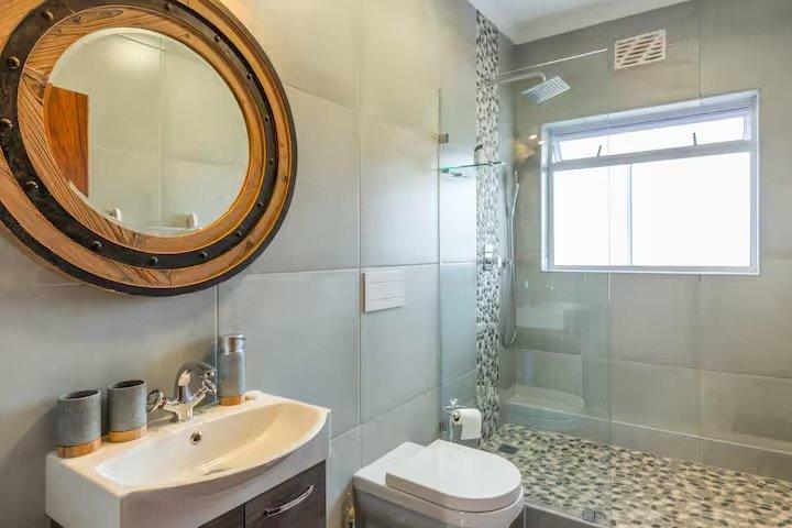 2 Bedroom Property for Sale in Fish Hoek Western Cape